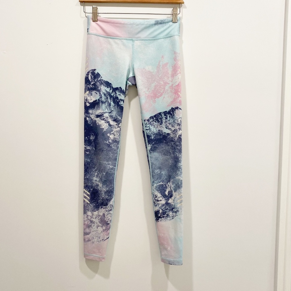 Ivivva “Made with Love from Claire leggings Size 12